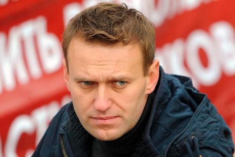 Навальный: Немцов и Путин наперегонки бегали к Ельцину