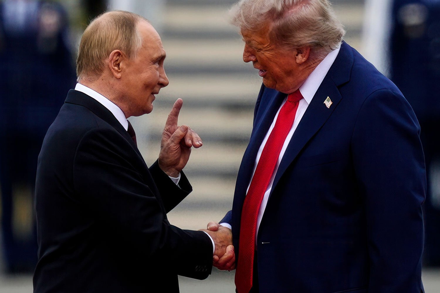 Трампа "разыгрывают": Белый дом разозлила смена риторики Кремля