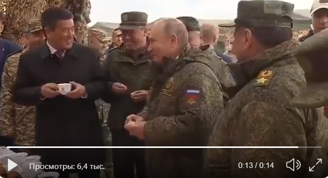 Российские военные рассказали Путину анекдот - реакция вызвала возмущение даже россиян: видео