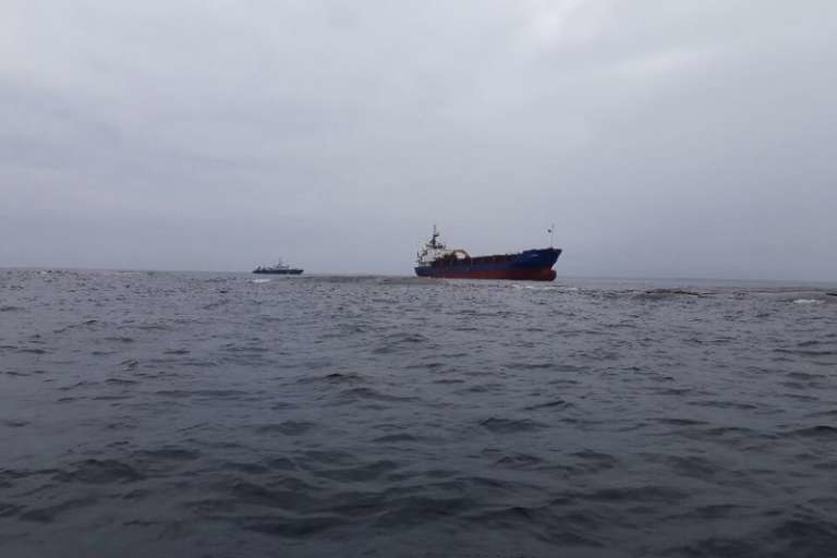 В Швеции задержали "в стельку пьяных" российских моряков: попав в руки местных правоохранителей, члены экипажа не смогли проронить и слова