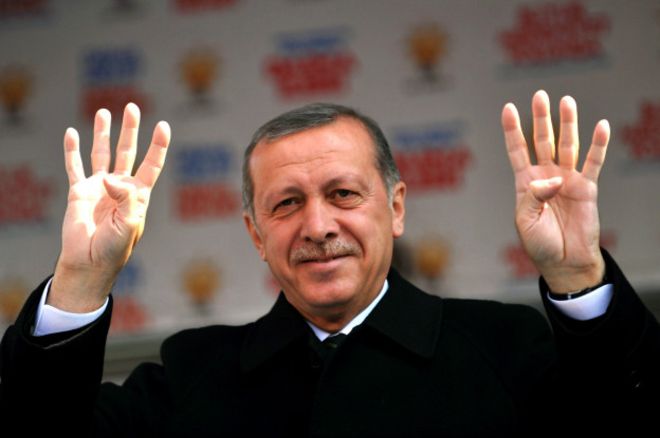 Переворот в Турции: почему турки послушались Эрдогана и путч потерпел поражение