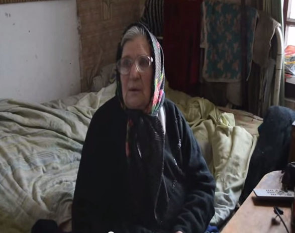 ​Голодающие пенсионеры Тореза: в ДНР никто не помогает продуктами. Купить – нет денег