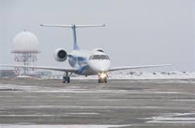 Аэропорт Днепропетровска отказался принимать самолет с Яценюком с Аваковым