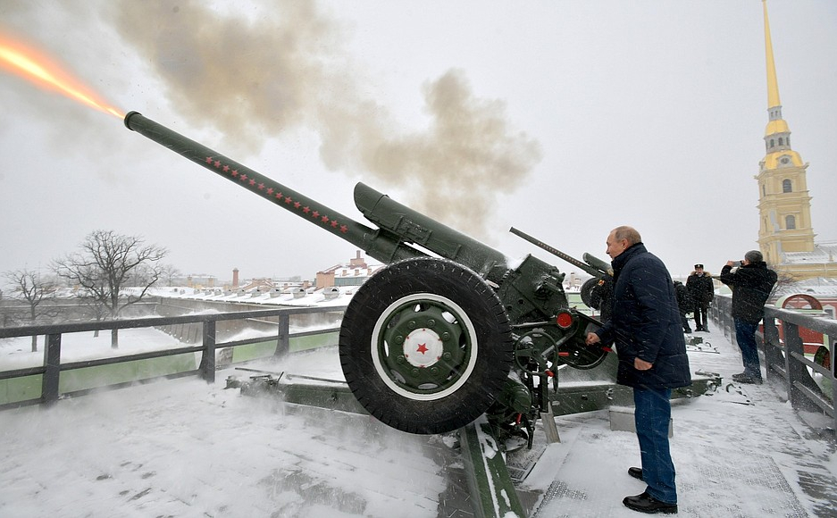 Путин считает себя артиллеристом – странное заявление высмеяли пользователи Интернета 