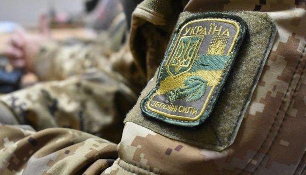 С украинским военным в Днепре произошла смертельная трагедия: тело бойца нашли прямо посреди улицы - фото