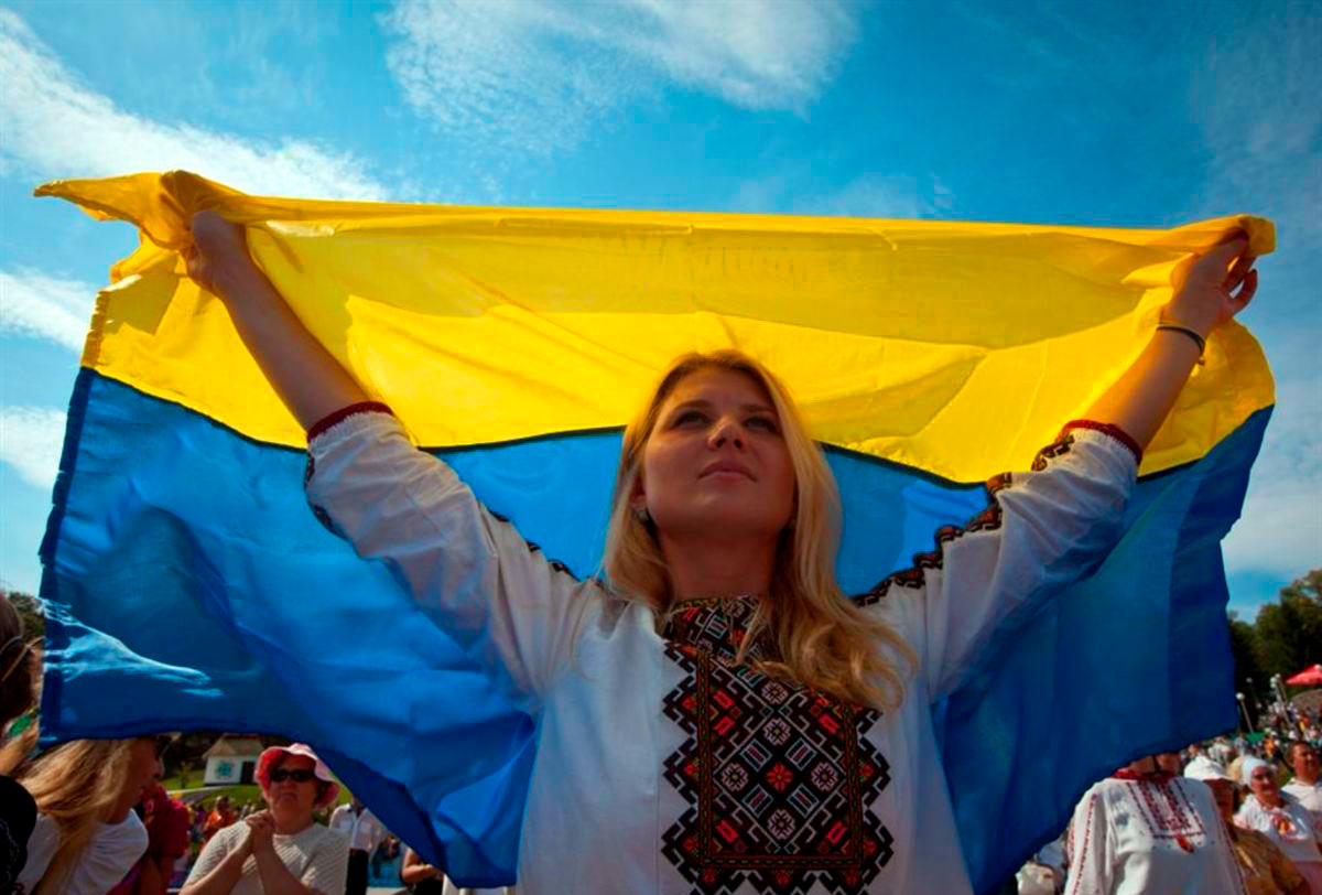 "Украина - это каждый из нас", - Гройсман, Турчинов и Парубий ярко поздравили страну с Днем Независимости, кадры