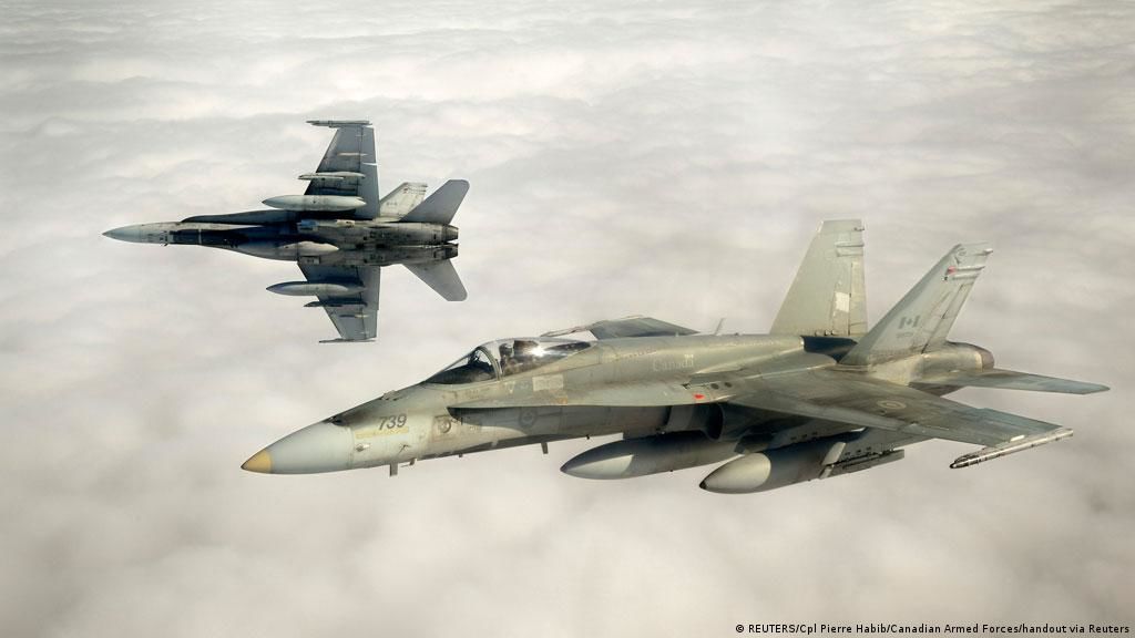 В небе над Украиной замечены канадские боевые истребители CF-18