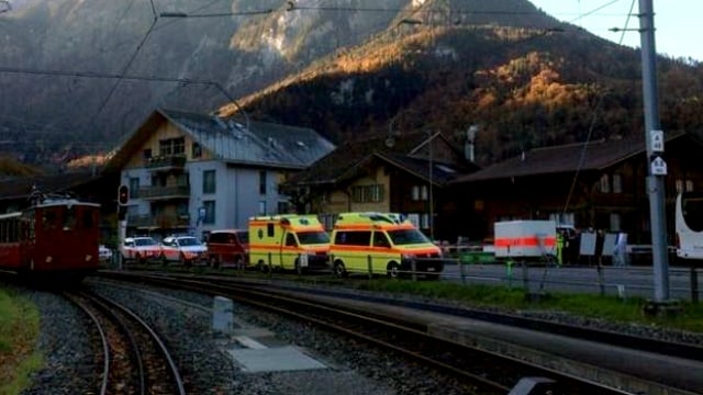 В Швейцарии  прямо на вокзале мужчина убил жену с ребенком и покончил с собой