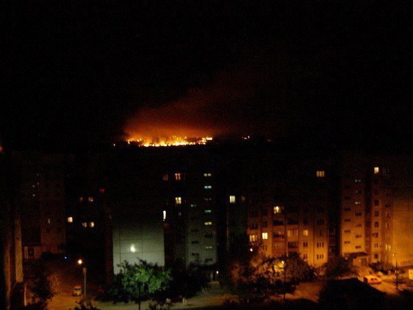 Жуткая ночь: В Донецке не смолкают взрывы