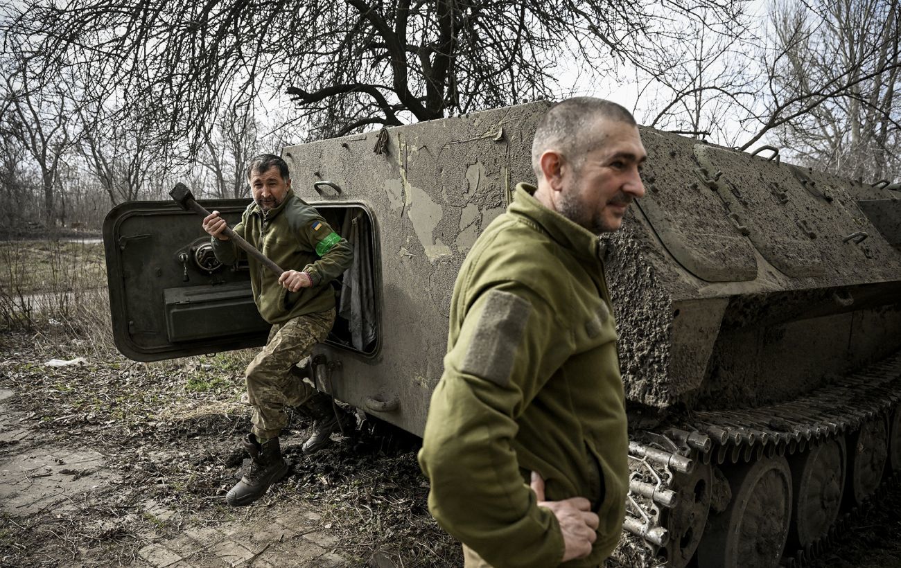 Армія РФ стягнула найбоєздатніші війська: майор Нацгвардії розповів про бої за Часів Яр