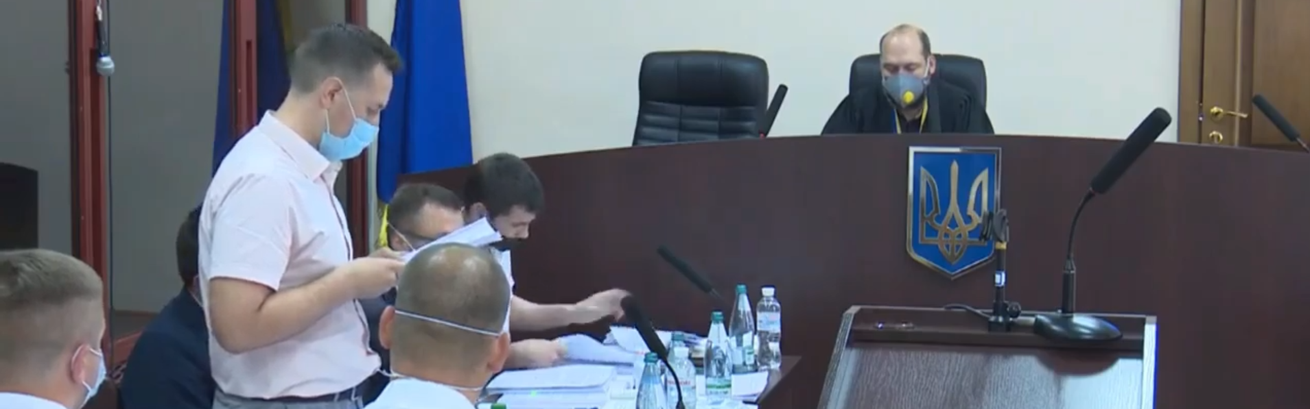 Скандал в суде над Порошенко: депутаты от "ЕС" кричат "Ганьба!" в адрес стороны обвинения 