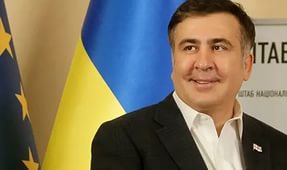 Саакашвили: Реформы Яценюка - "капля в стакане"