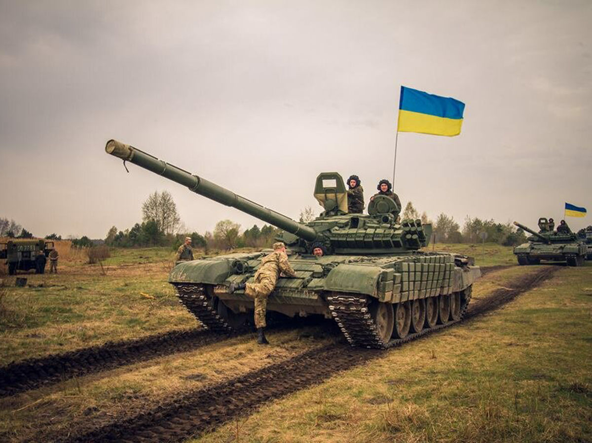 ​США с союзниками намерены передать Украине танки советского производства – NYT узнал подробности
