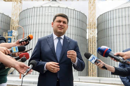 ​Гройсман намерен реинтегрировать Донбасс в Украину по хорватскому сценарию