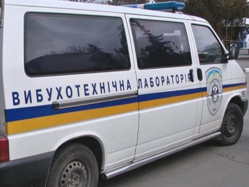 СМИ: после выступления Порошенко поступило сообщение о заложенной около Рады бомбе