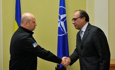 С нами НАТО: Альваргонзалес заявил, что Альянс будет оказывать всестороннюю помощь Украине