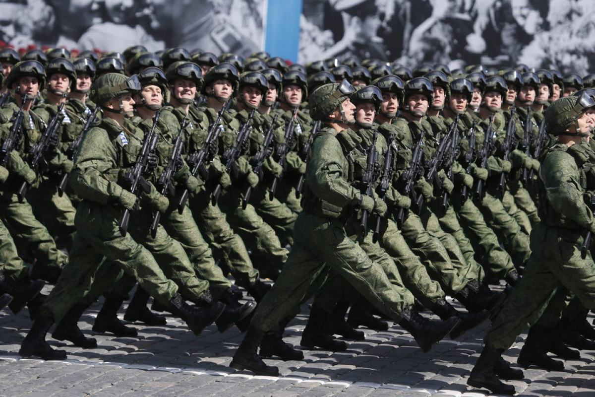 Россия готовит войска против COVID-2019: Путин поручил проверить готовность армии к борьбе