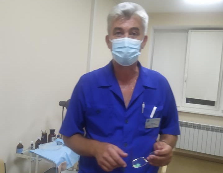 В Киеве врач-отоларинголог отказал в лечении ребенку и требовал взятку: "Иронично и нагло улыбался"