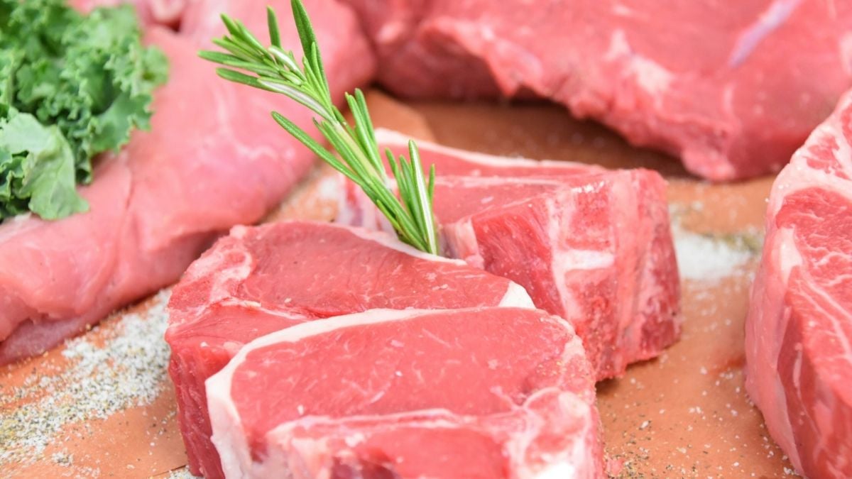 Болезненный удар инфляции: в России взлетела цена на еще один базовый продукт 