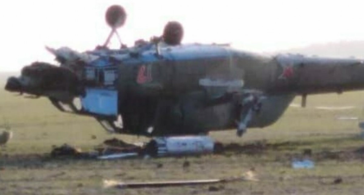 Появились фото с места крушения российского ударного вертолета МИ-28
