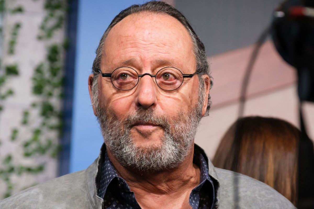 Жан Рено написал роман об украинских детях, насильственно удерживаемых в Сибири 