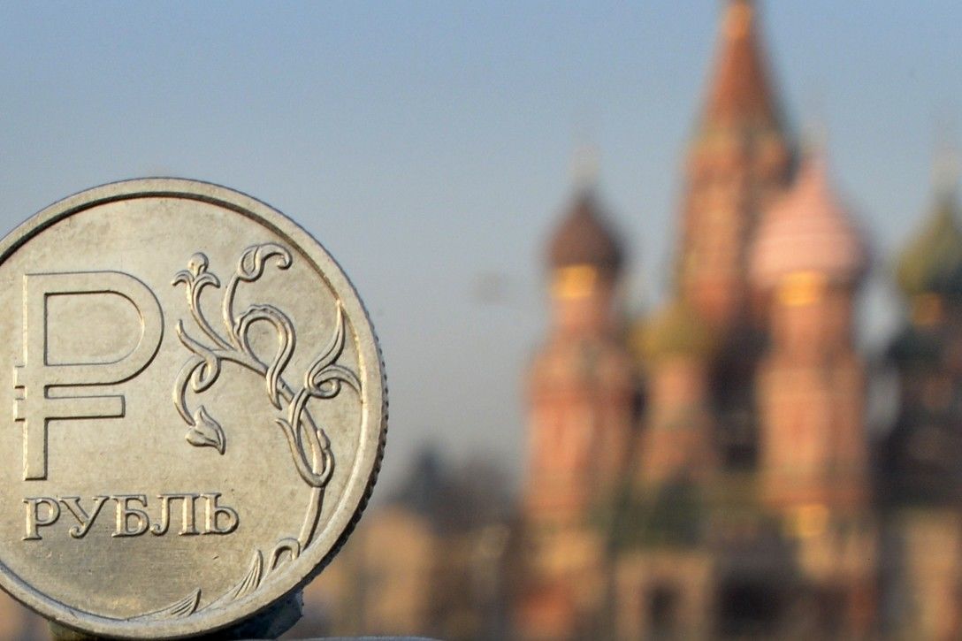 ​Добро пожаловать в СССР 2.0: Кремль готовится забрать у россиян всю валюту до последнего цента
