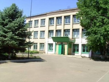 В одну из школ Донецкой области неизвестный бросил гранату