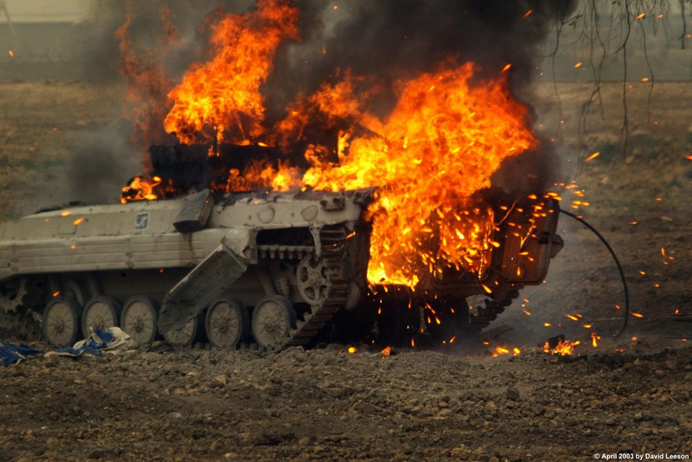 Сирийские повстанцы сожгли колонну российских танков