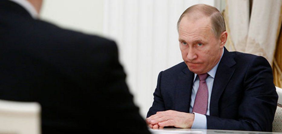 "Путин будет цепляться не только за Крым, но и часть Донбасса, иначе он проиграет и потеряет власть", - Пионтковский