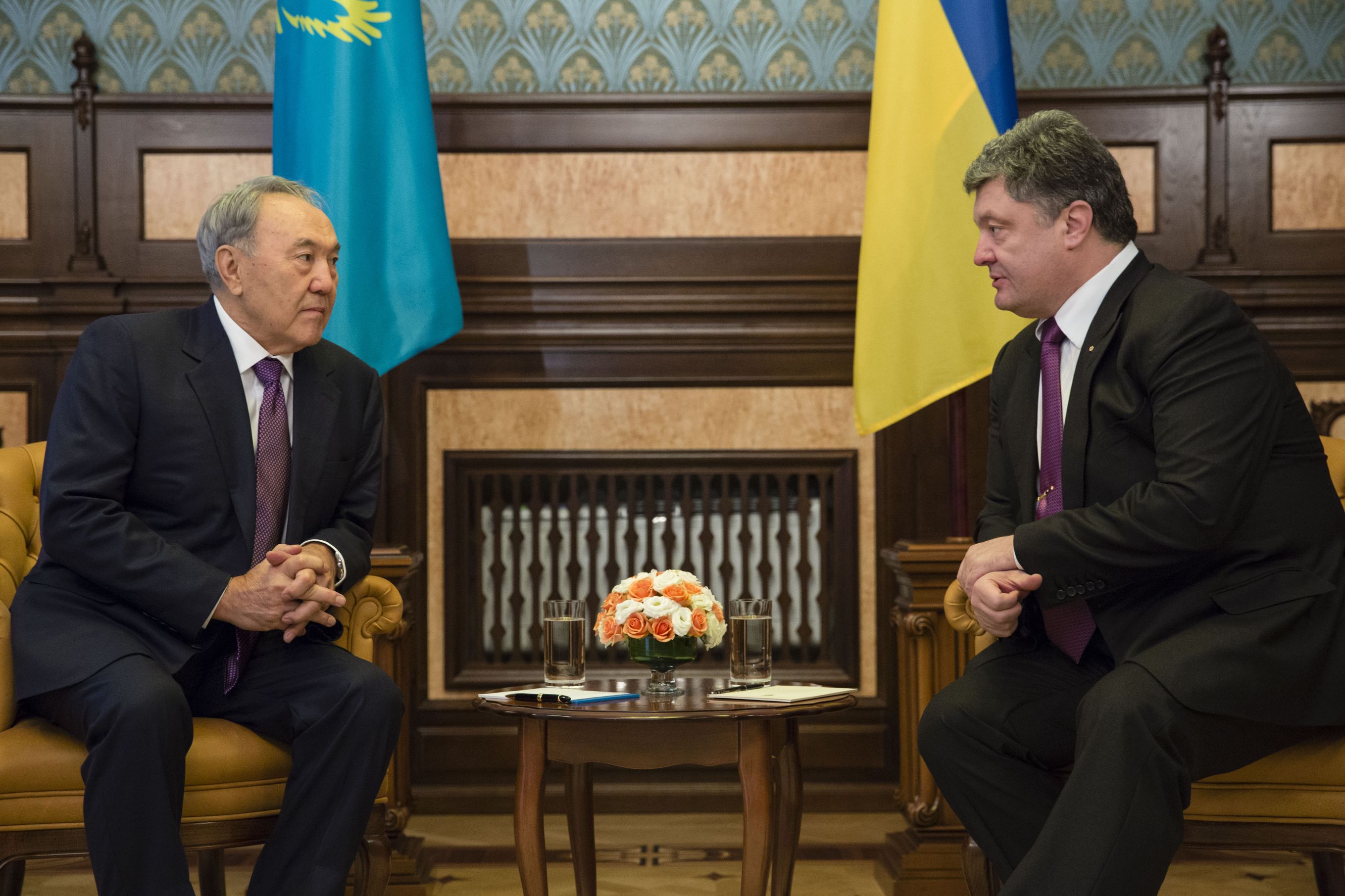 Президент Украины проводит переговоры с премьер-министром Казахстана