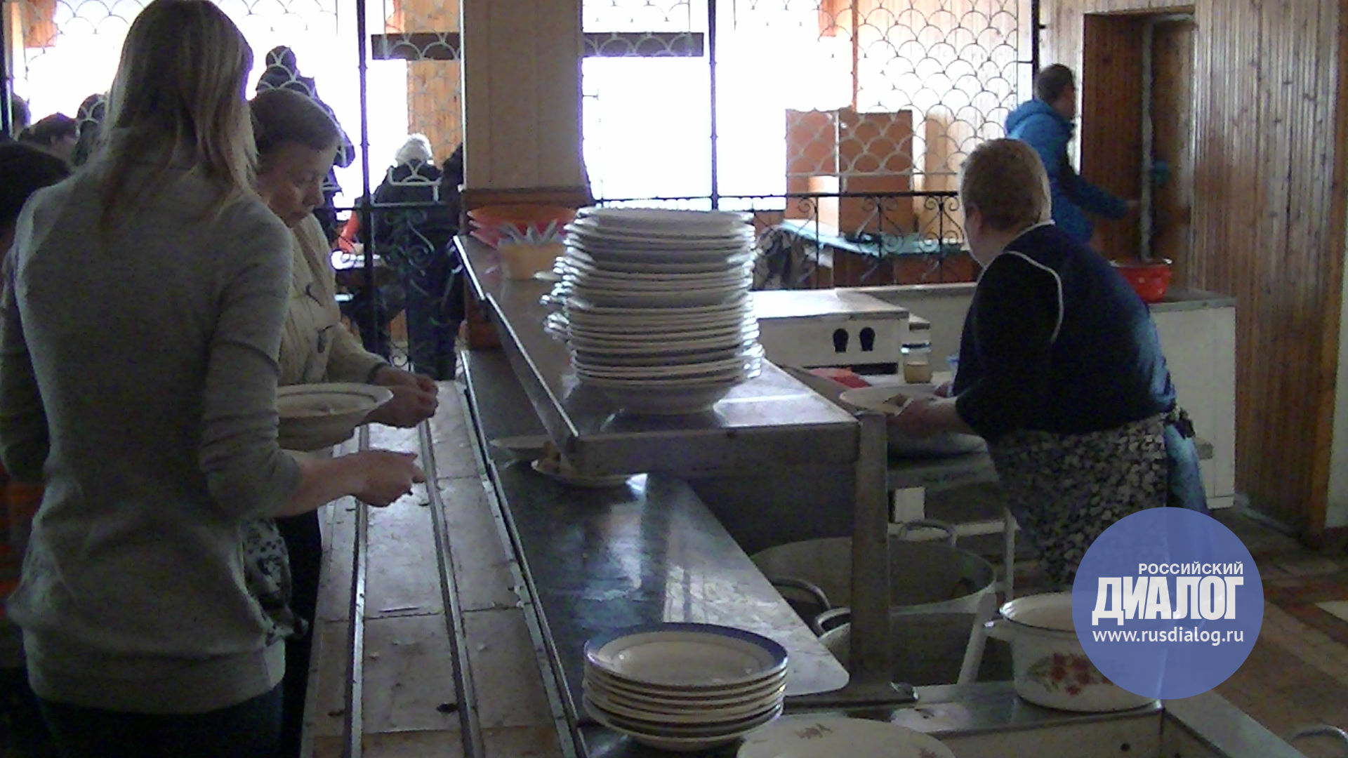 В Амвросиевке 150 человек в день кормятся в социальной столовой