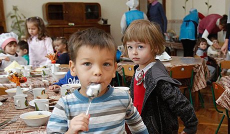 Из-за инфляции в киевских садиках дети остались без полноценного питания