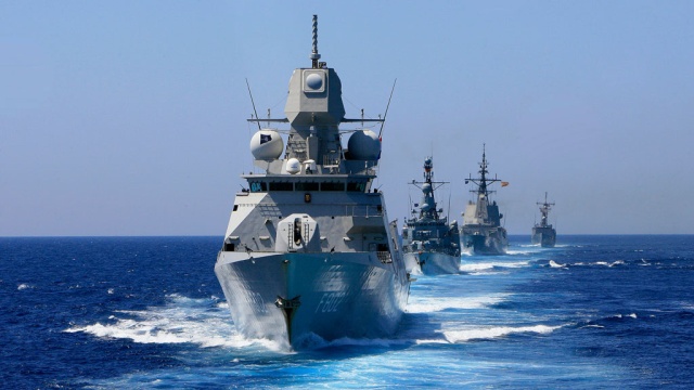 НАТО: Россия угрожает кораблям альянса в Черном море