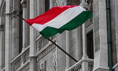 МИД Венгрии опровергло слухи о передаче Украине оружия и техники