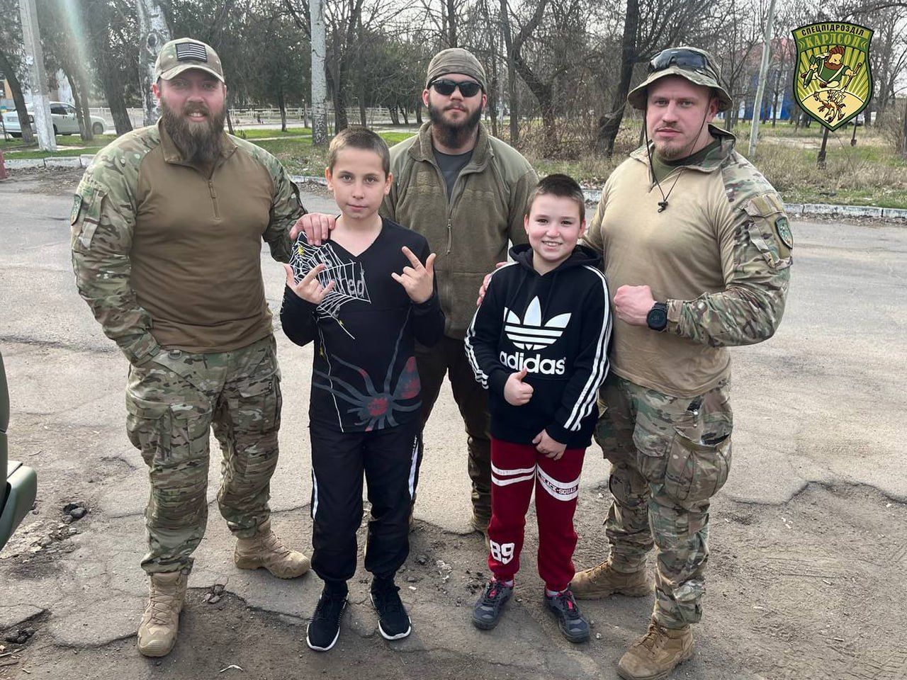 "Бог нас врятує", – українські хлопчаки розповіли про життя в окупації