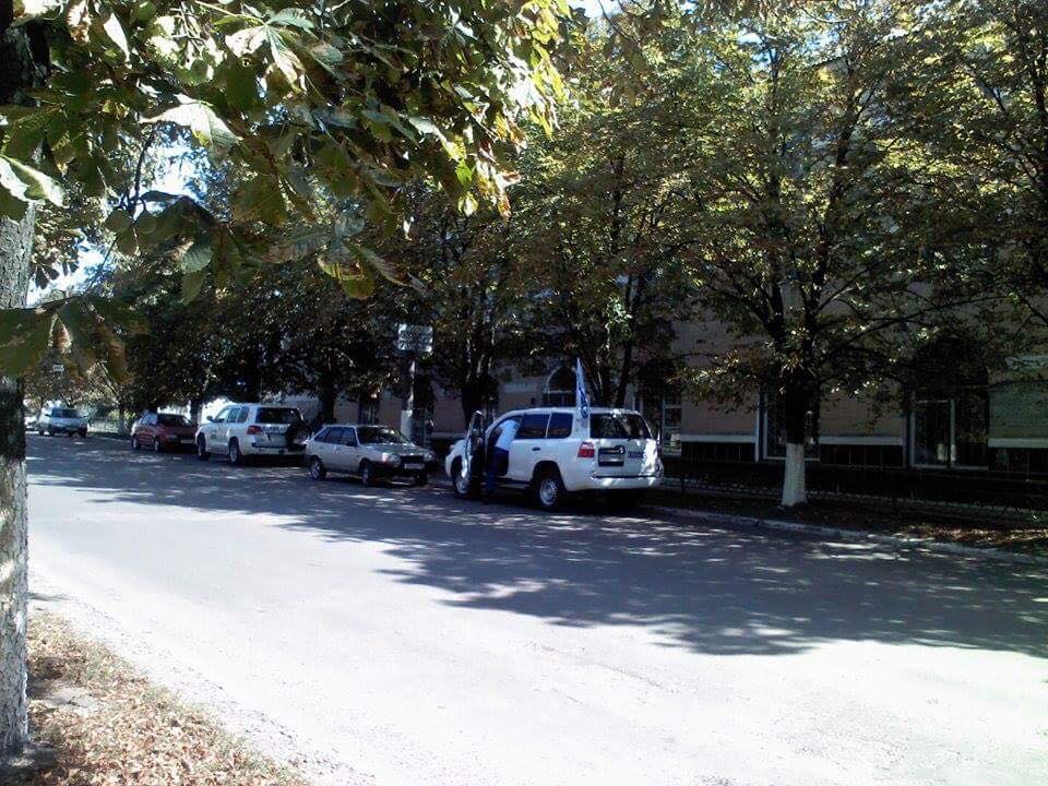 ОБСЕ не фиксирует перемещение российской техники, так как не имеет доступа к оккупированным территориям? Тогда что они делали в Снежном? – Бочкала