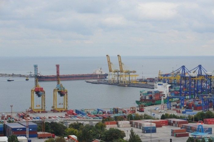 Россияне ударили баллистикой по порту Черноморска – стало известно число жертв