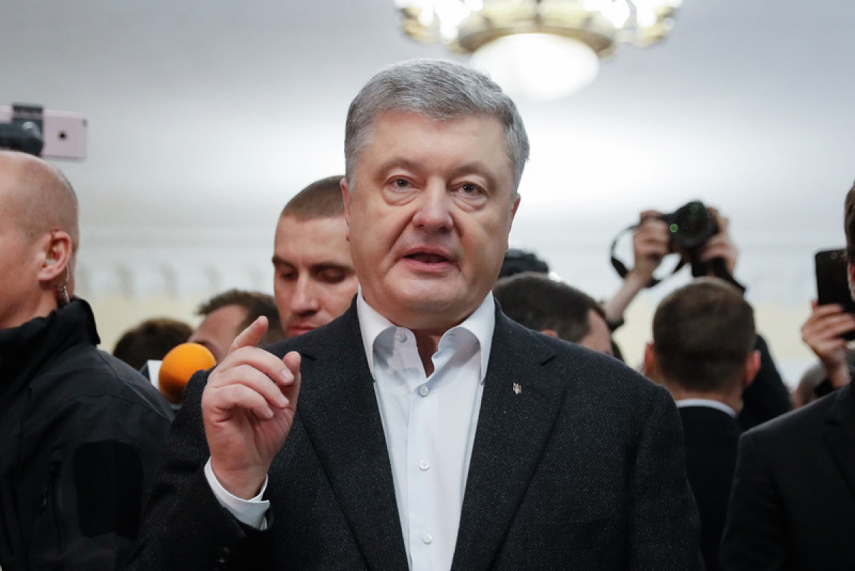 ГБР готовится к принудительному допросу Порошенко: детали скандала