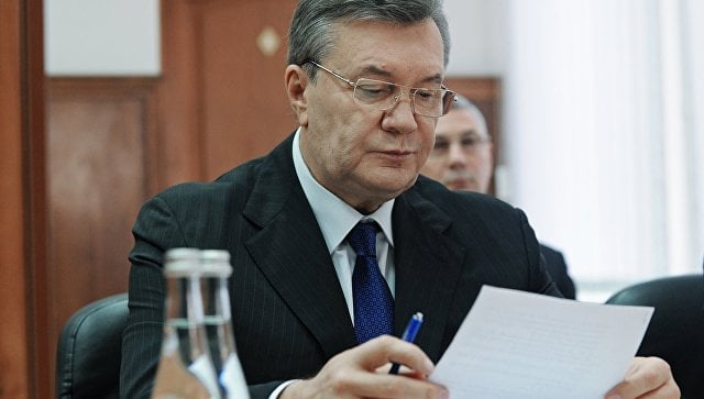 Янукович выслушал 25 страниц обвинения по "Скайпу": Луценко опубликовал полный документ, по которому экс-президент будет отвечать в суде
