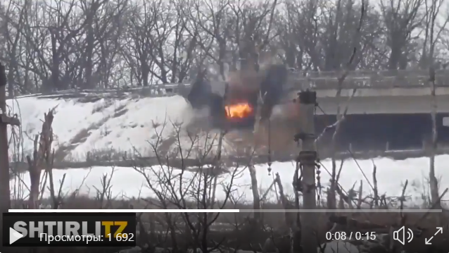 Укрытие боевиков на Донбассе разорвало мощным взрывом: удар ВСУ из ПТУРа попал на видео - в "ДНР" потери