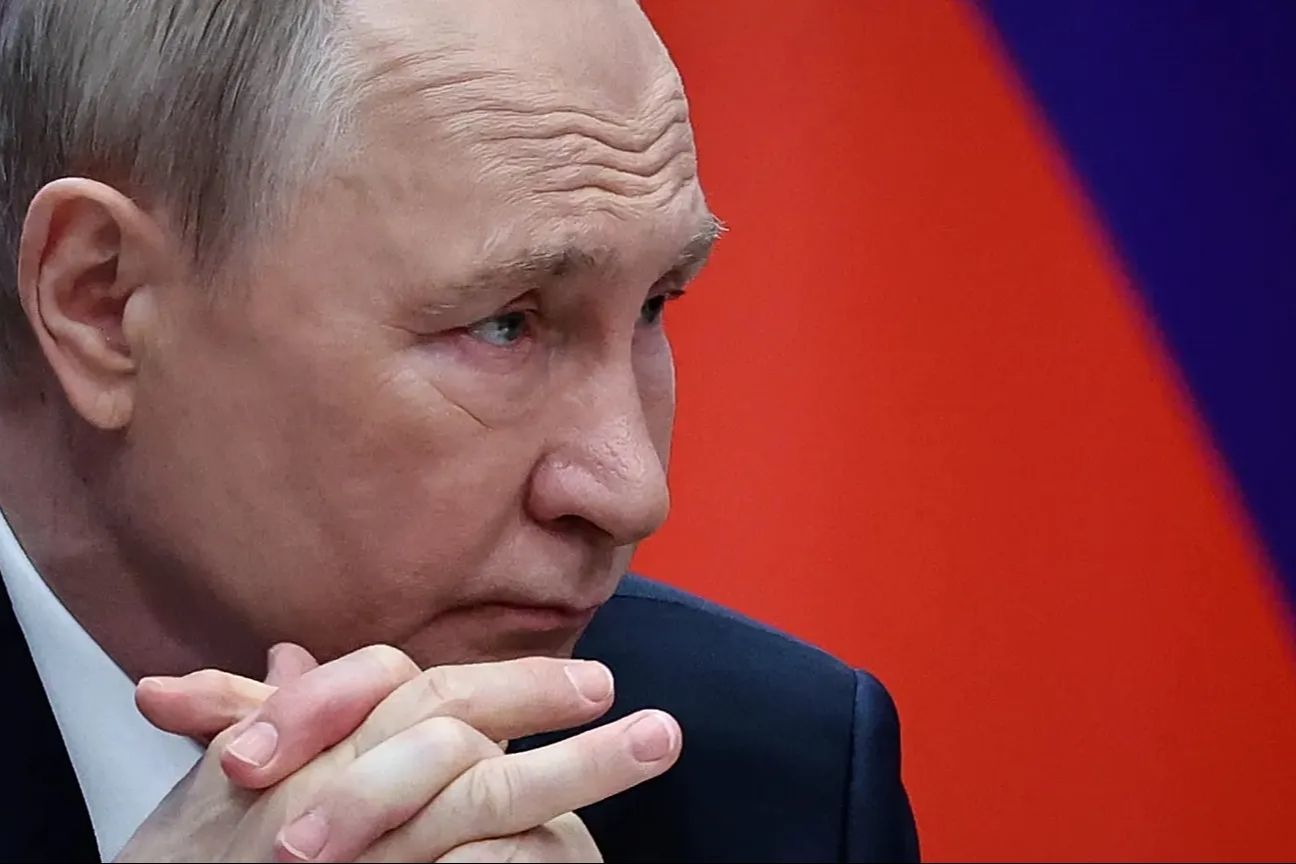 У Кремля сняли охрану, пока Путин "исчез": что происходит в Москве