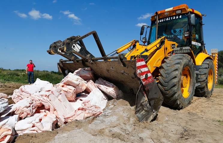 ​Россияне готовы голодать, лишь бы не есть санкционные продукты, - опрос