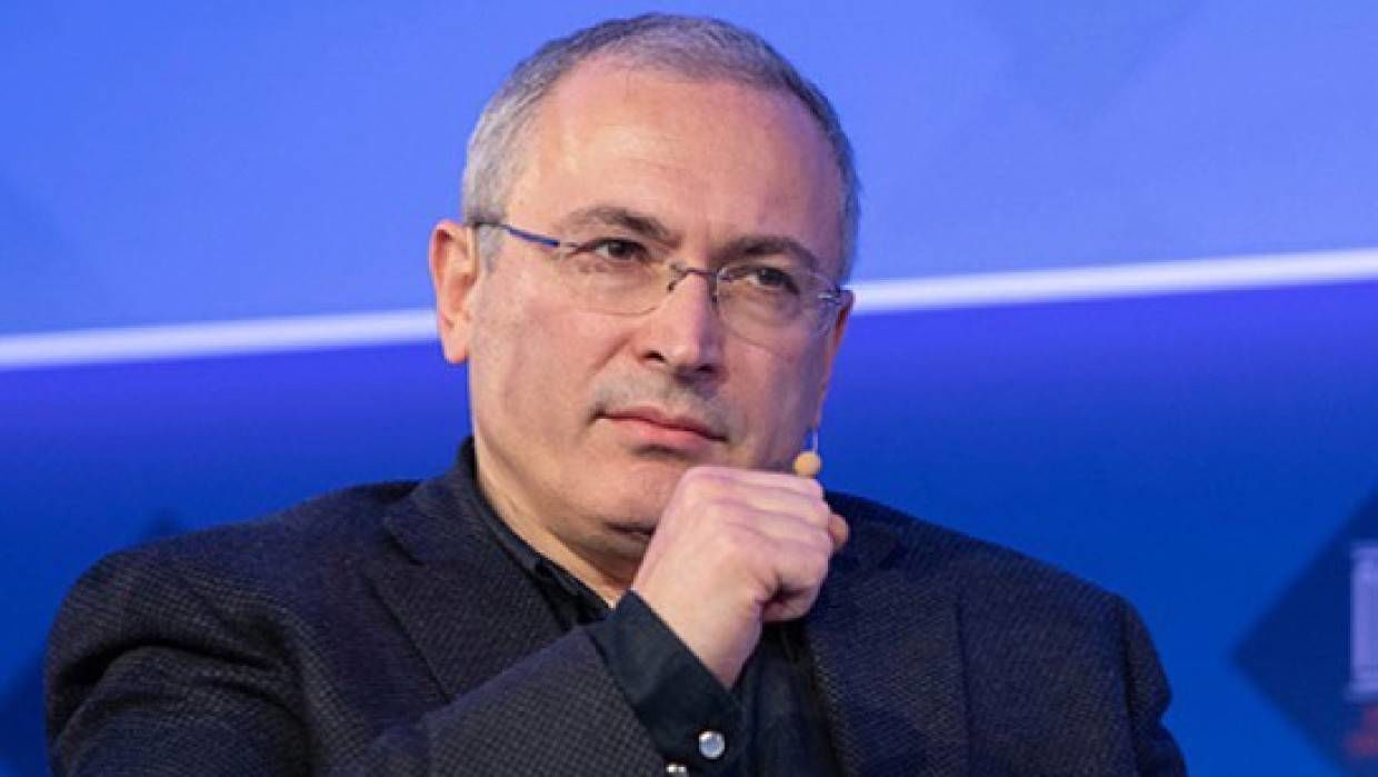 "Дядя Вова, мы с тобой", - Ходорковский объяснил, почему россияне ждут, когда кто-то им "принесет свободу"