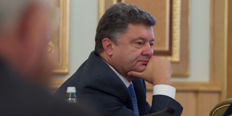 Порошенко подписал указ "О неотложных мерах по защите и укреплению обороноспособности Украины"