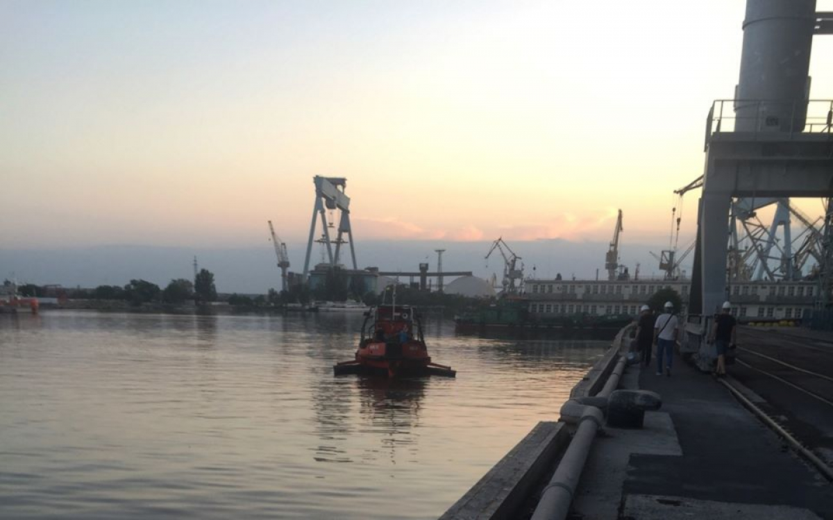 Экологическая катастрофа в порту Николаева: раскрыты детали загрязнения Черного моря
