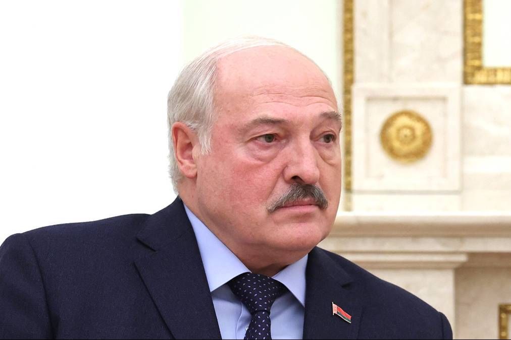 ​Лукашенко после встречи с Путиным в критическом состоянии, нетранспортабелен - источник