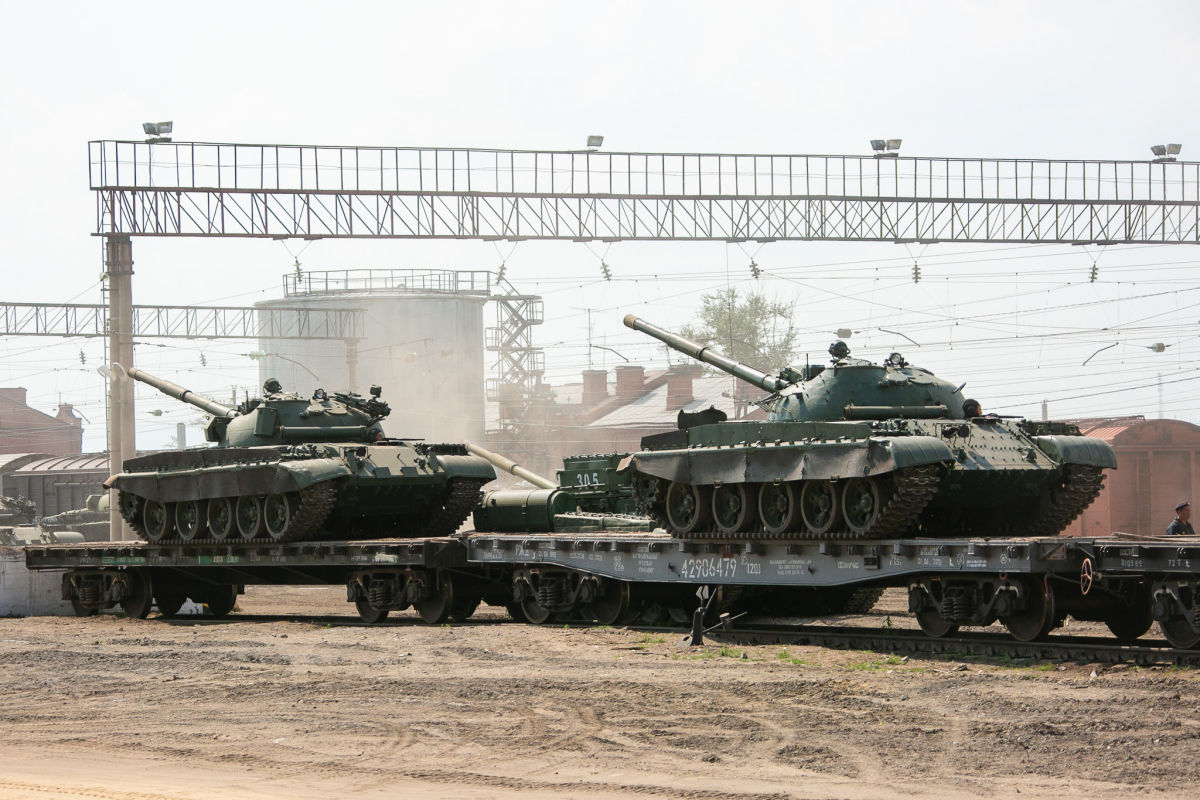 ​Из-за нехватки военной техники враг перебрасывает в Украину танки "Т-62": отчет Генштаба за сутки