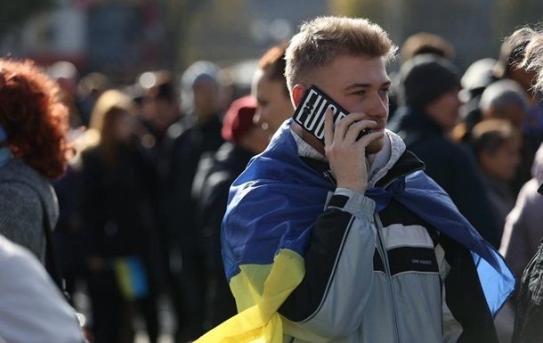 Історична подія для України: Євросоюз дав добро на "роумінговий безвіз" – ціни знизяться