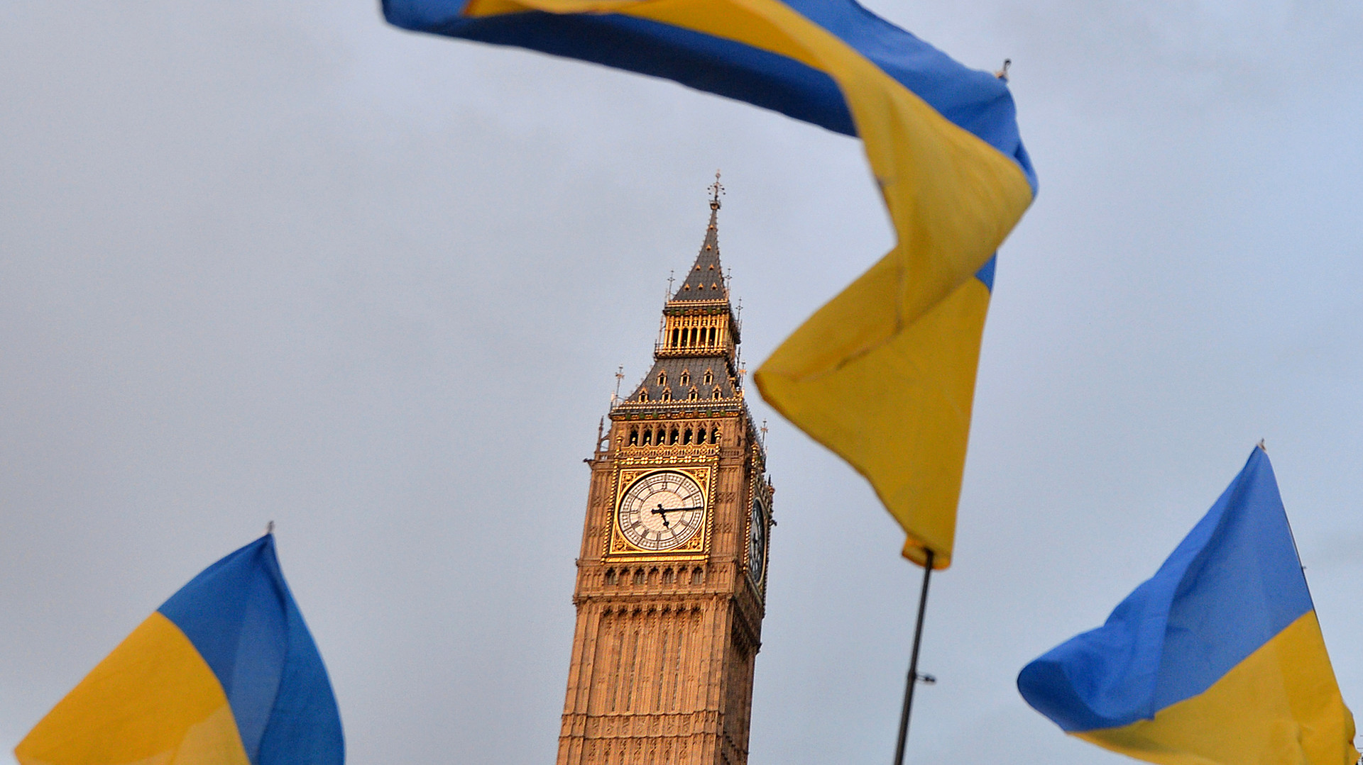 7 украинцев задержаны на территории Великобритании: отечественное посольство назвало причину ареста