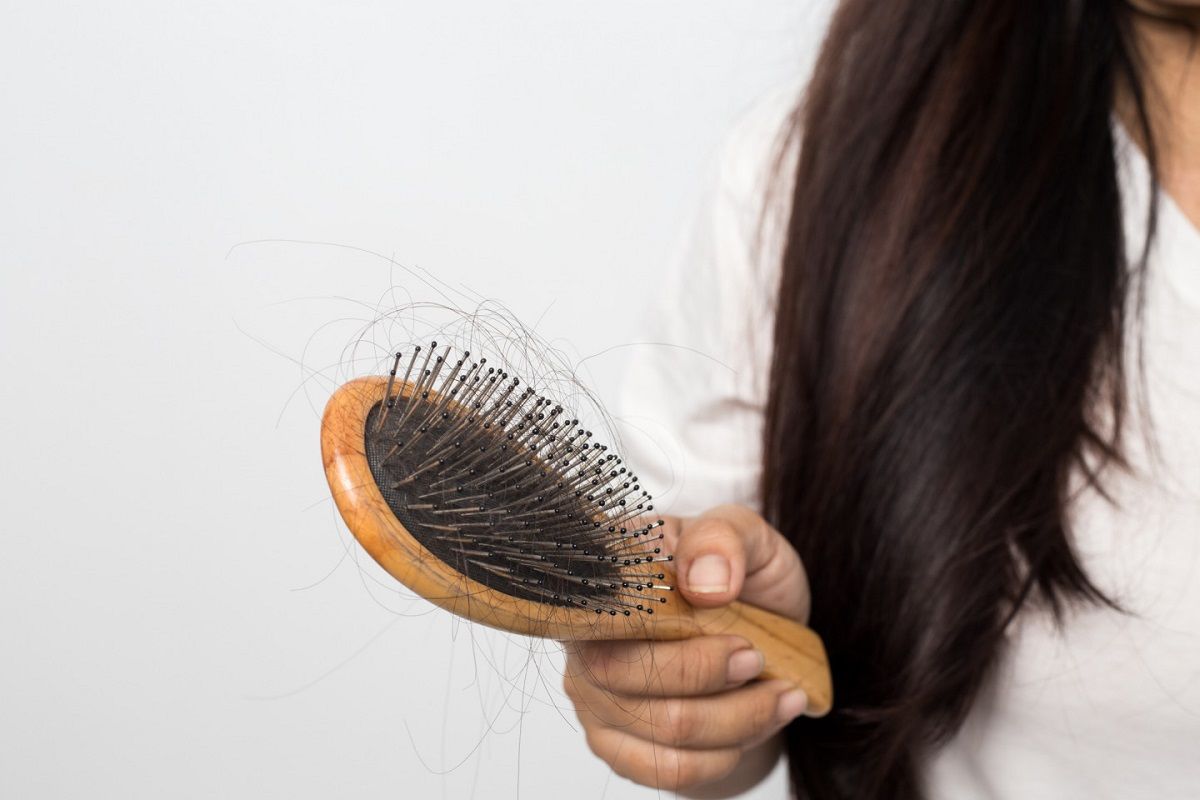 Подробный список: какие продукты категорически нельзя есть при выпадении волос